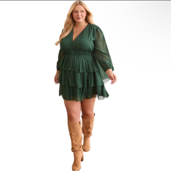 ARULA Belen Green Shimmer Tiered Mini Dress, Size B 2x - Picture 1 of 5